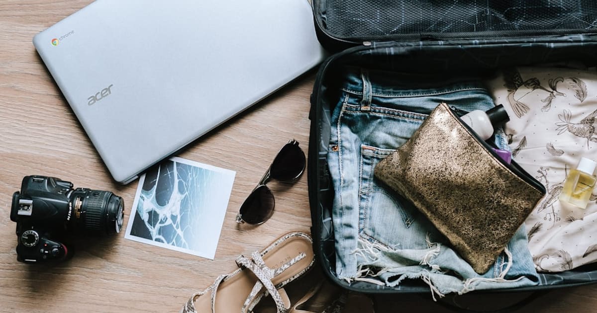 Vacation Packing List (2026): 6 Things for About $203